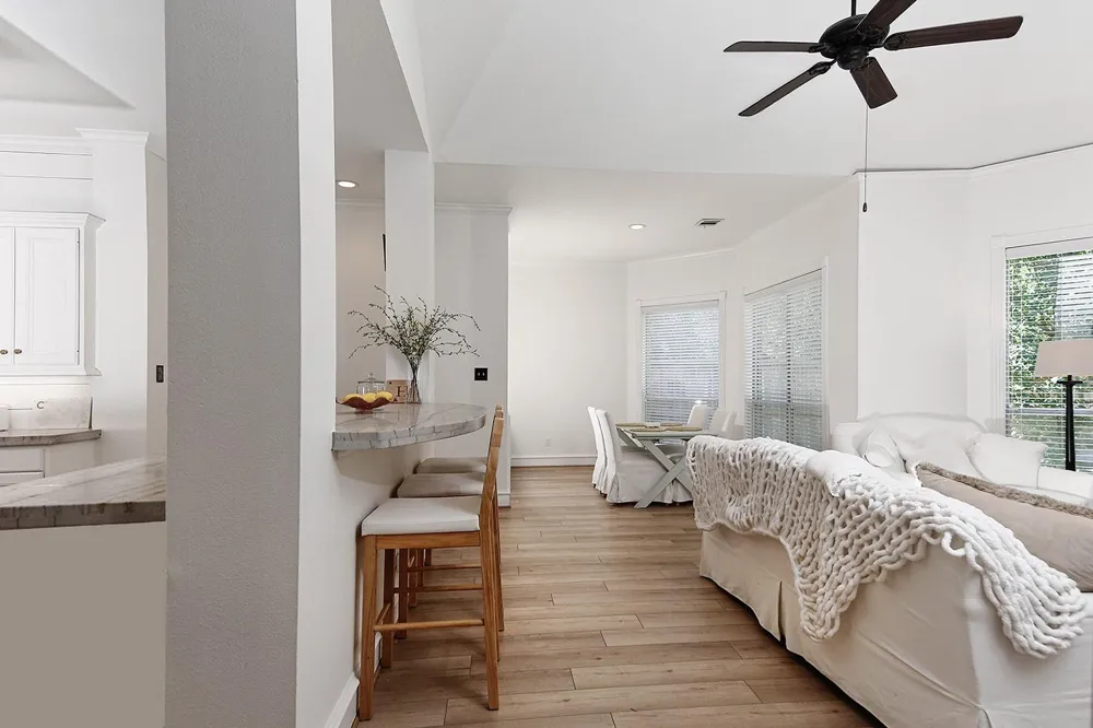 27 Acorn Cluster Court The Woodlands, TX 77381