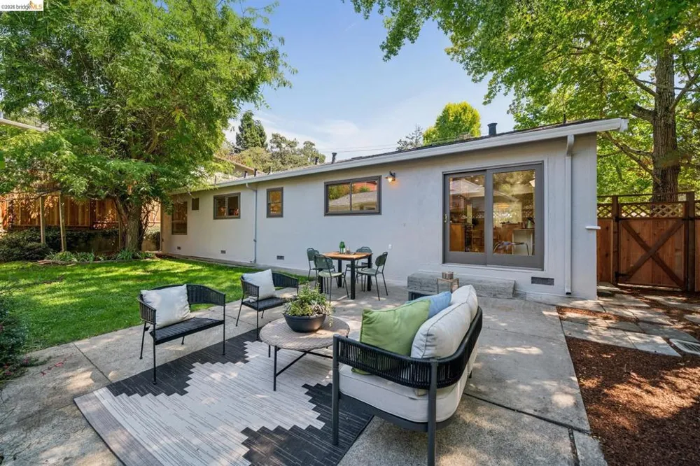 5565 Florence Ter Oakland, CA 94611