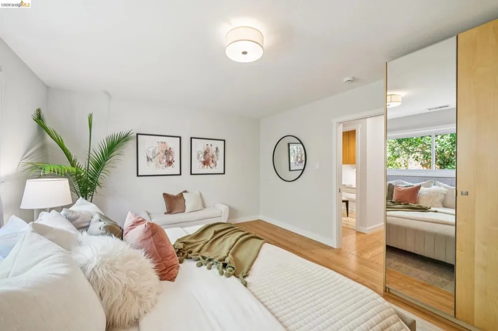 5565 Florence Ter Oakland, CA 94611