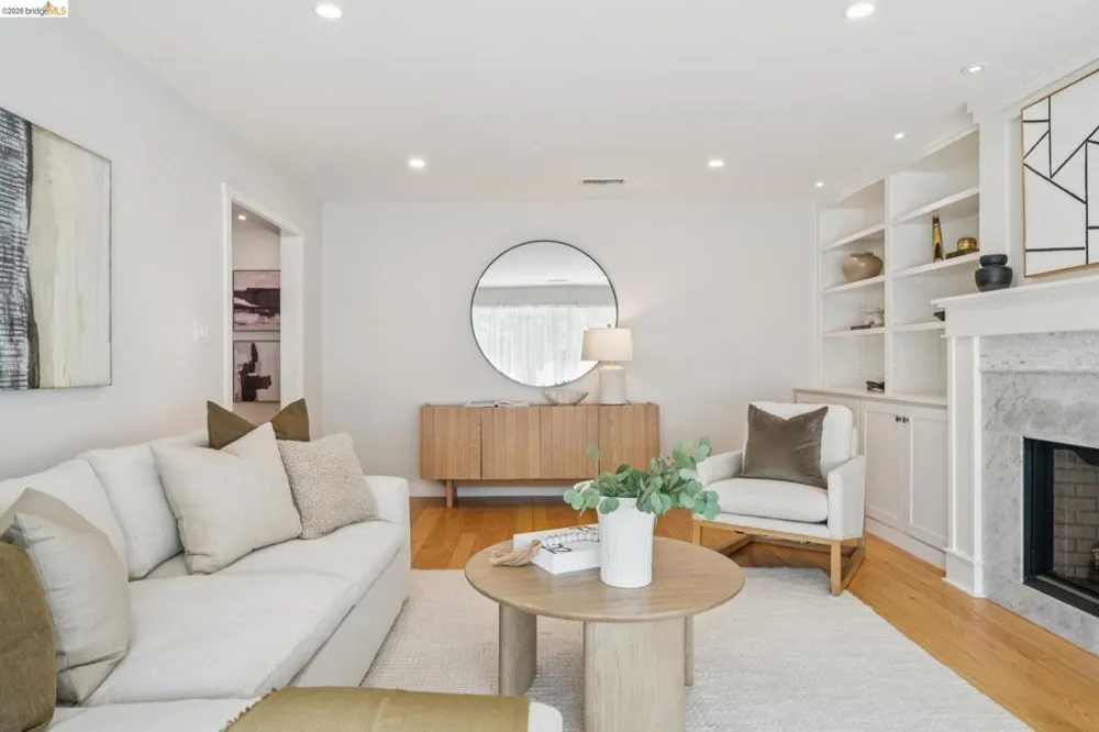 5565 Florence Ter Oakland, CA 94611