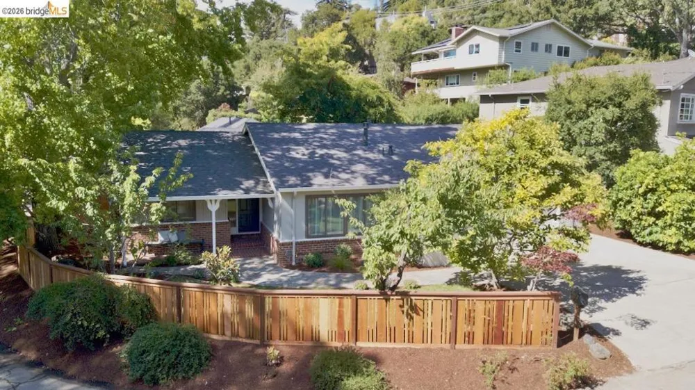 5565 Florence Ter Oakland, CA 94611