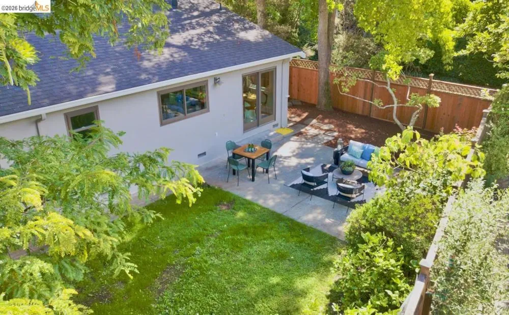 5565 Florence Ter Oakland, CA 94611