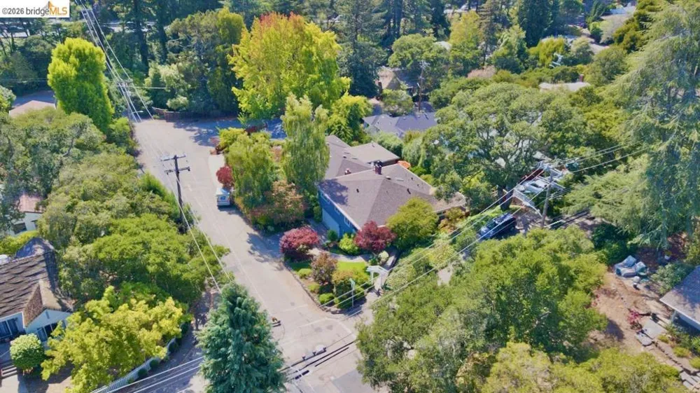 5565 Florence Ter Oakland, CA 94611