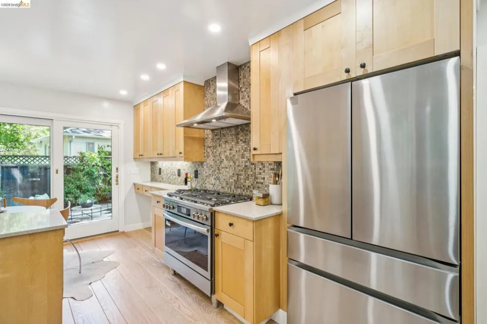 5565 Florence Ter Oakland, CA 94611