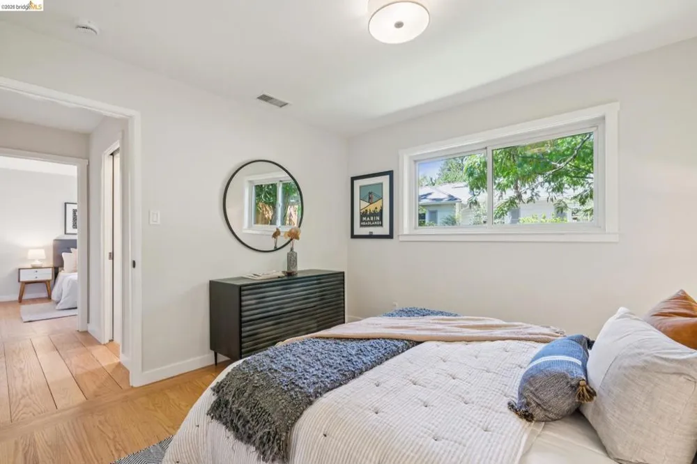 5565 Florence Ter Oakland, CA 94611