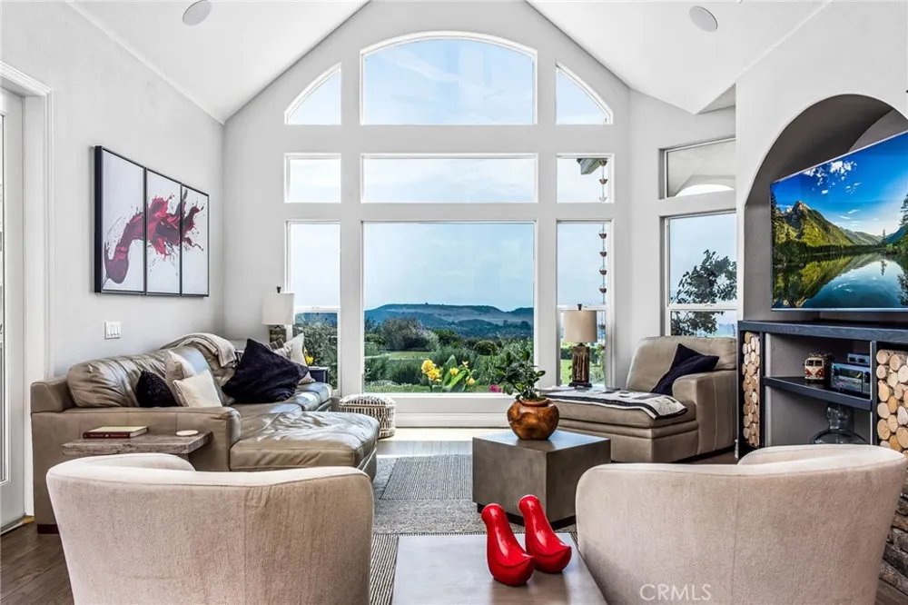 40190 Sierra De Ronda Murrieta, CA 92562