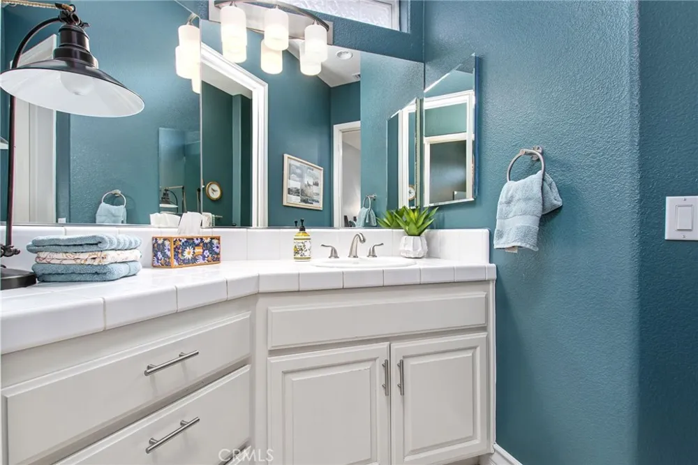 40190 Sierra De Ronda Murrieta, CA 92562