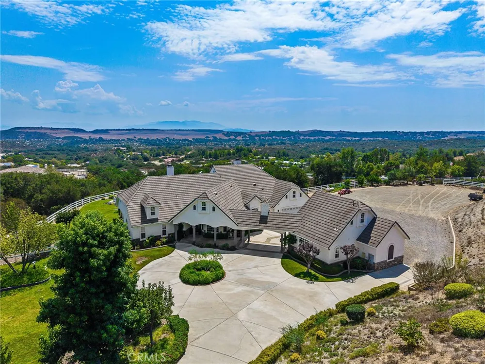 40190 Sierra De Ronda Murrieta, CA 92562