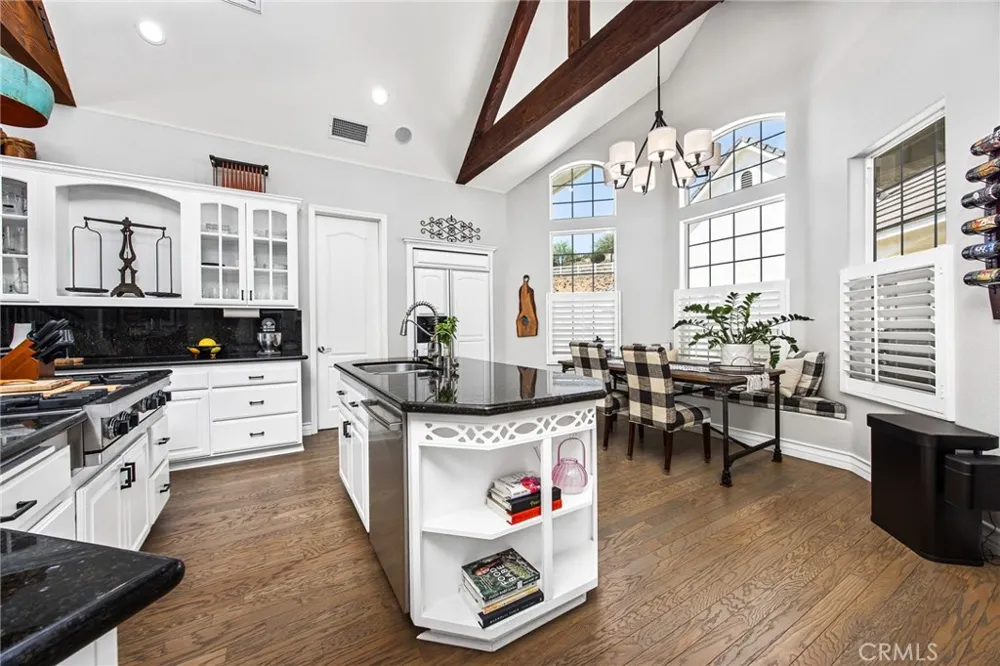 40190 Sierra De Ronda Murrieta, CA 92562