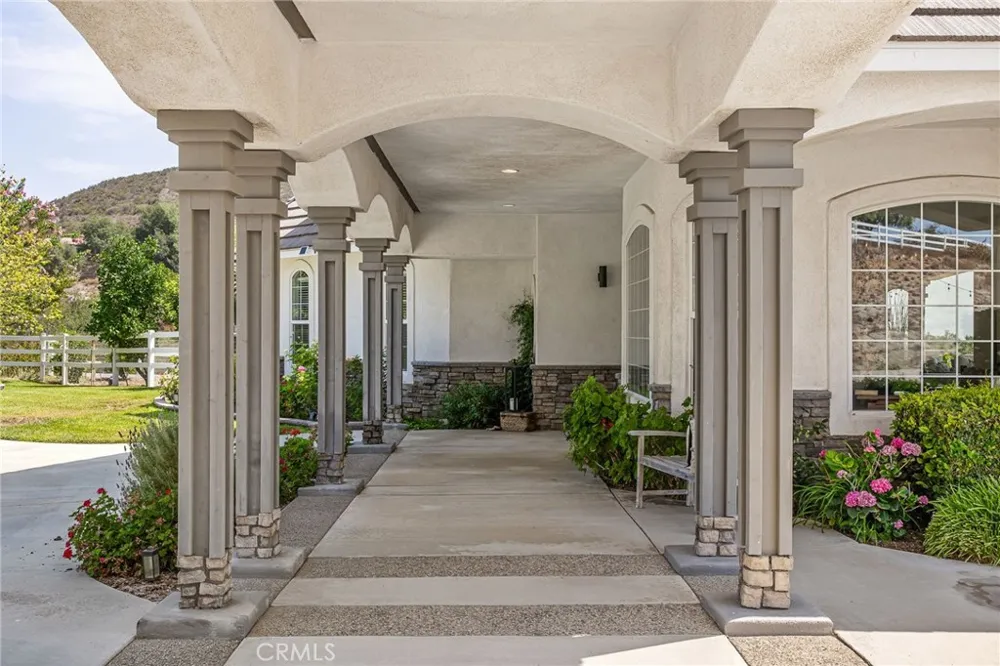 40190 Sierra De Ronda Murrieta, CA 92562