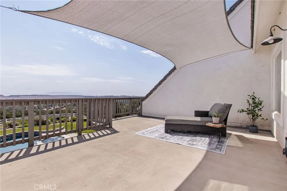 40190 Sierra De Ronda Murrieta, CA 92562