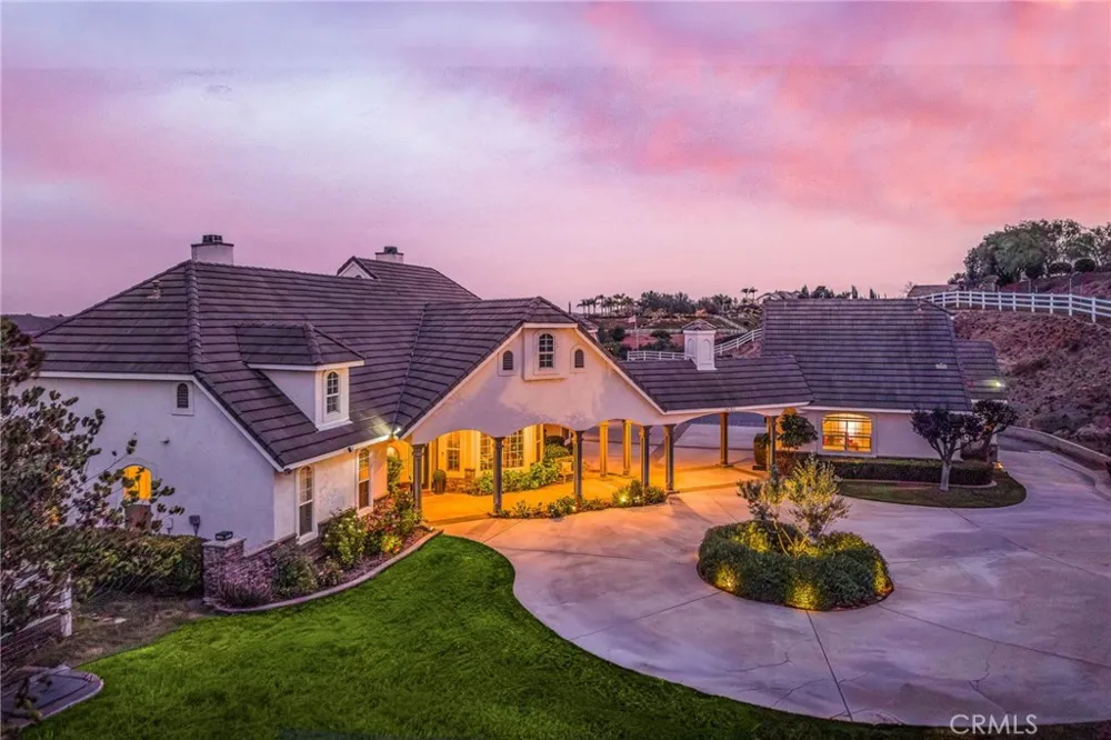 40190 Sierra De Ronda Murrieta, CA 92562