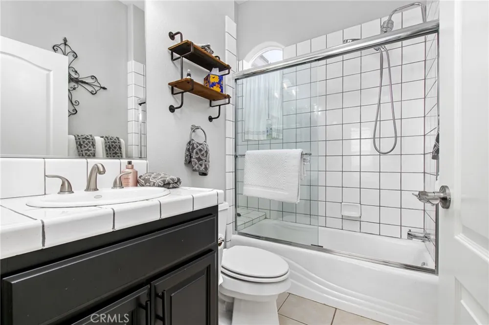 40190 Sierra De Ronda Murrieta, CA 92562