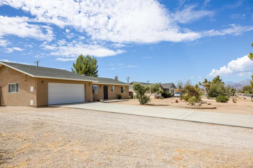58357 Delano Trail Yucca Valley, CA 92284