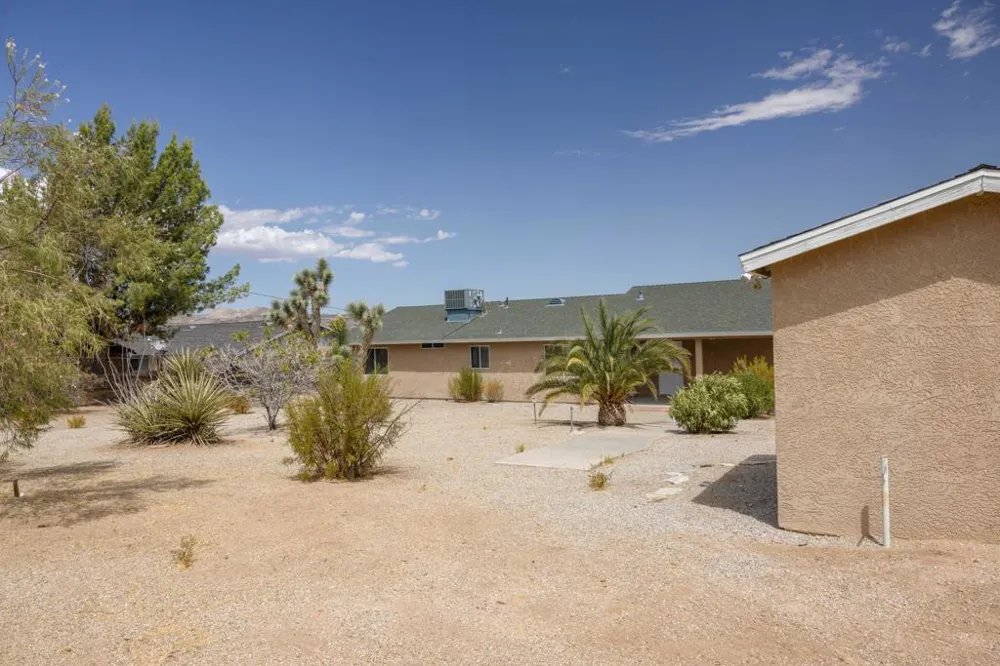 58357 Delano Trail Yucca Valley, CA 92284