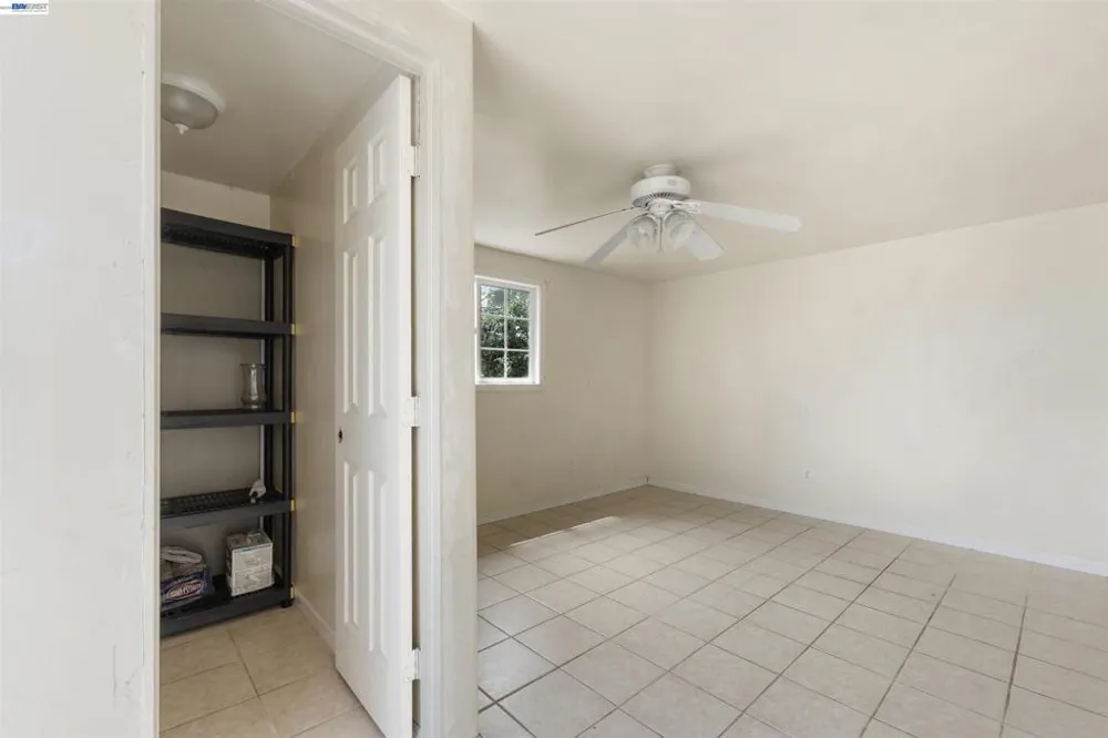 354 Berry Ave Hayward, CA 94544