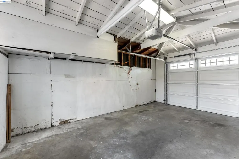 354 Berry Ave Hayward, CA 94544