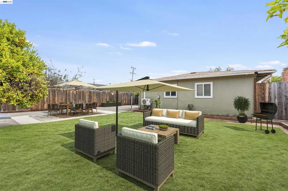 354 Berry Ave Hayward, CA 94544