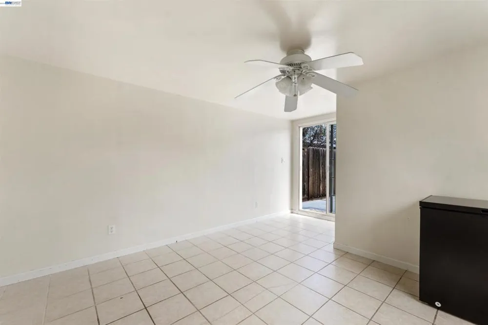 354 Berry Ave Hayward, CA 94544