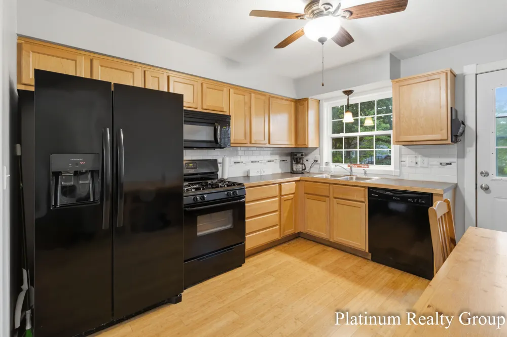 2509 Wesley Avenue Muskegon, MI 49442