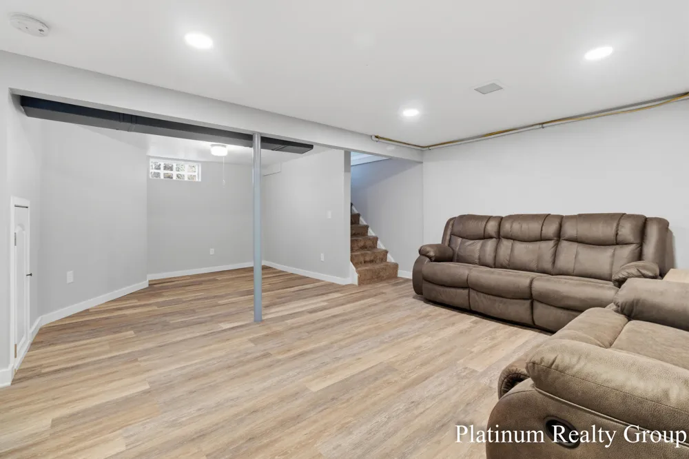 2509 Wesley Avenue Muskegon, MI 49442