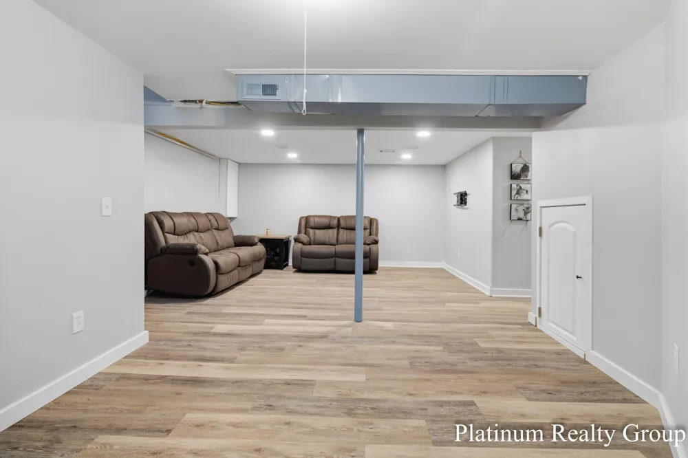 2509 Wesley Avenue Muskegon, MI 49442