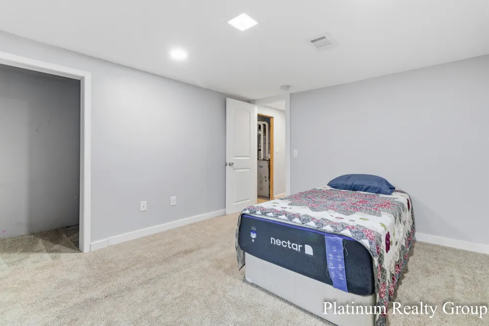2509 Wesley Avenue Muskegon, MI 49442