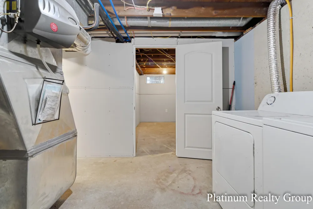 2509 Wesley Avenue Muskegon, MI 49442