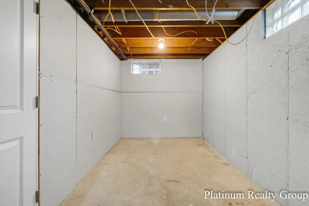 2509 Wesley Avenue Muskegon, MI 49442