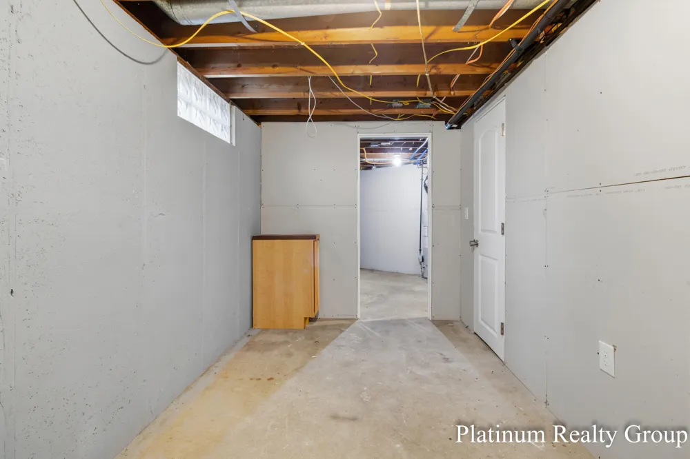 2509 Wesley Avenue Muskegon, MI 49442