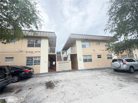 16118 NE 21st Ave #4