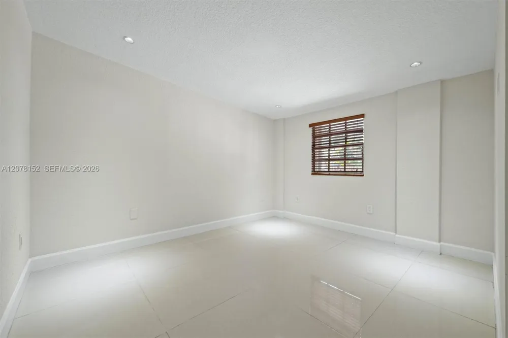 292 E 55th St Hialeah, FL 33013