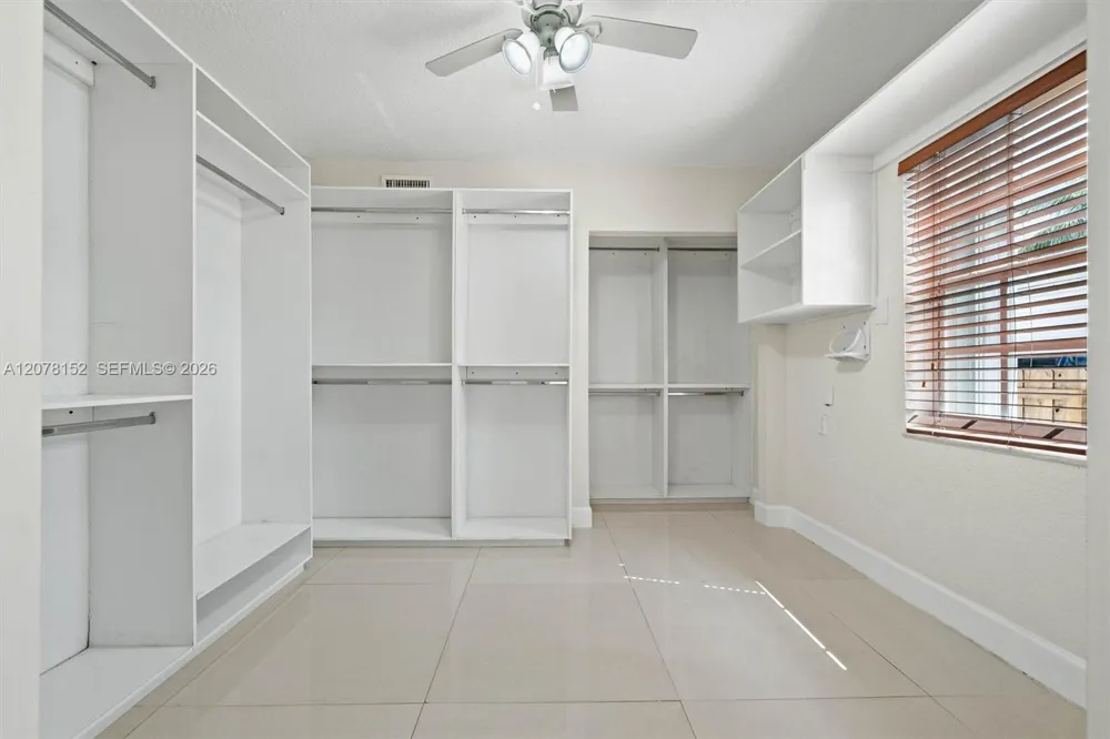 292 E 55th St Hialeah, FL 33013