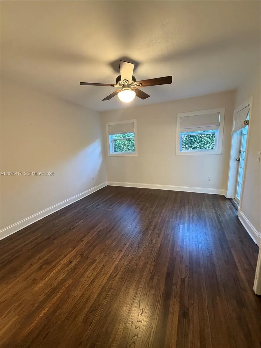 4943 Riviera Dr #- Coral Gables, FL 33146