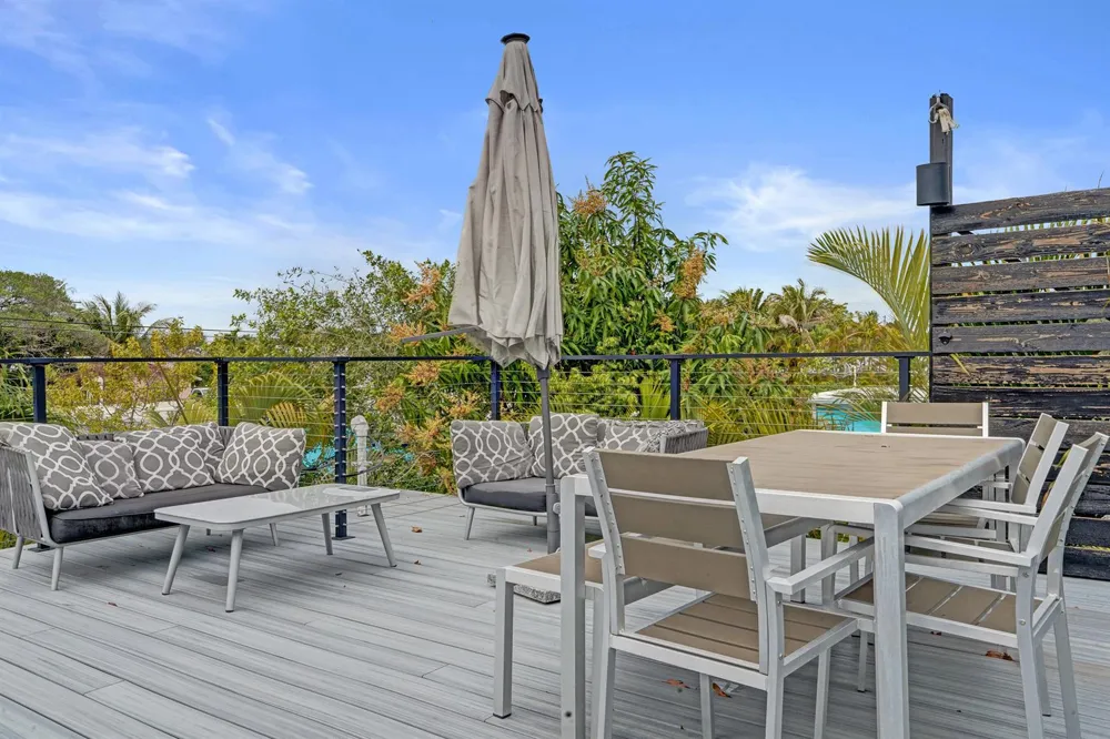 311 SE 3rd Avenue #Upstairs Delray Beach, FL 33483
