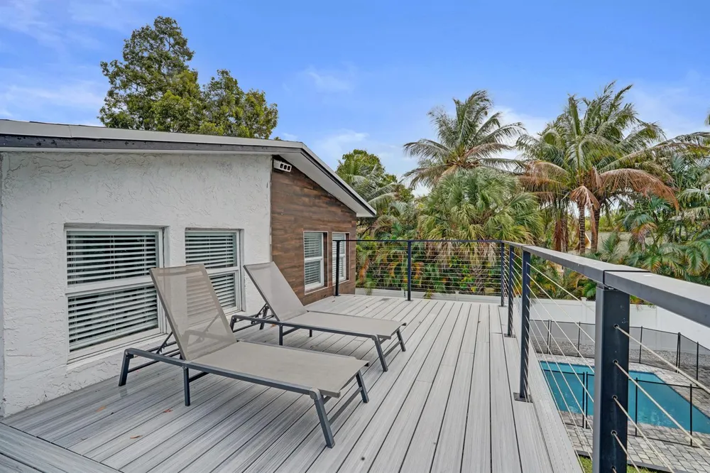 311 SE 3rd Avenue #Upstairs Delray Beach, FL 33483