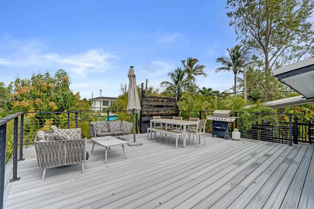 311 SE 3rd Avenue #Upstairs Delray Beach, FL 33483