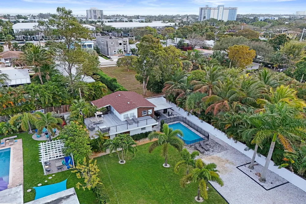 311 SE 3rd Avenue #Upstairs Delray Beach, FL 33483