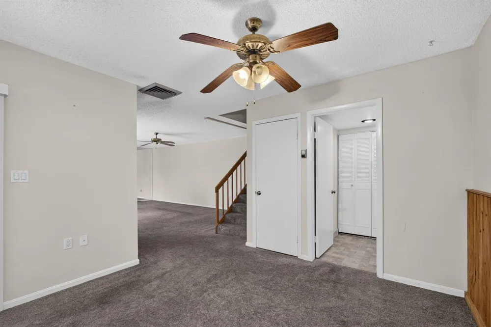 518 5th Court Palm Beach Gardens, FL 33410
