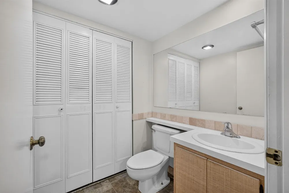 518 5th Court Palm Beach Gardens, FL 33410