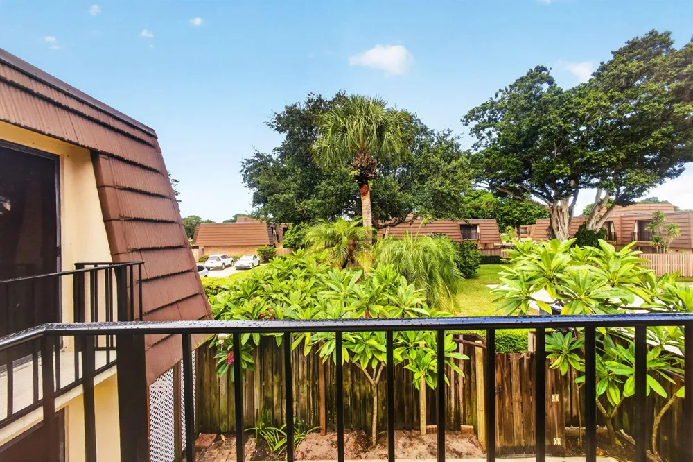 518 5th Court Palm Beach Gardens, FL 33410