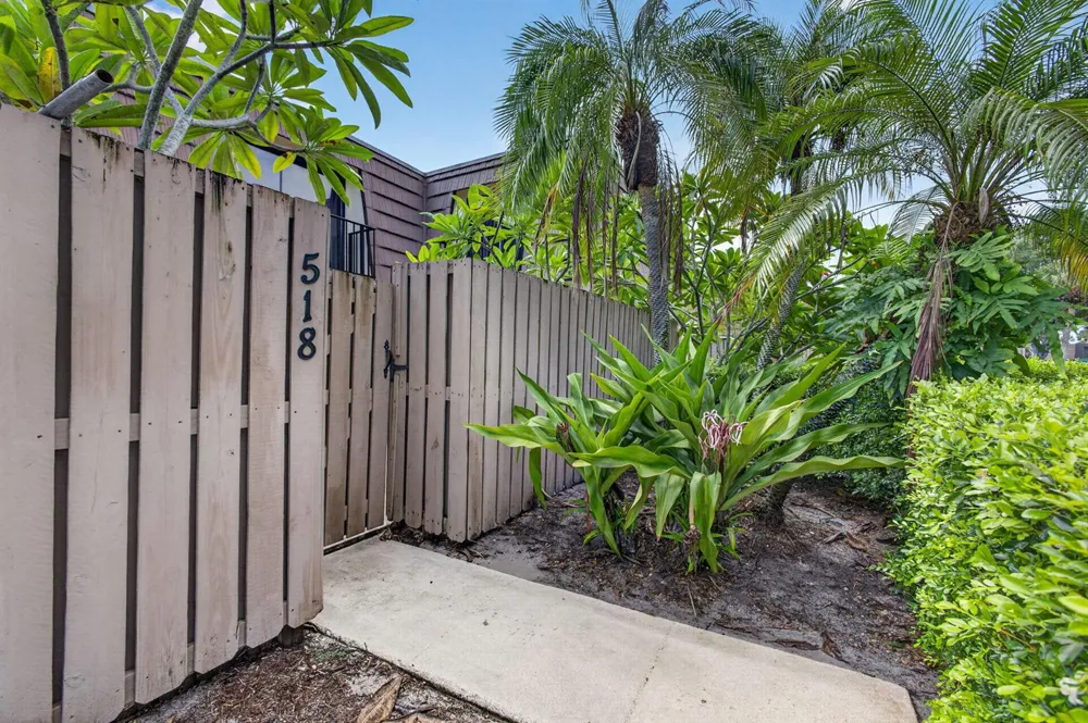 518 5th Court Palm Beach Gardens, FL 33410