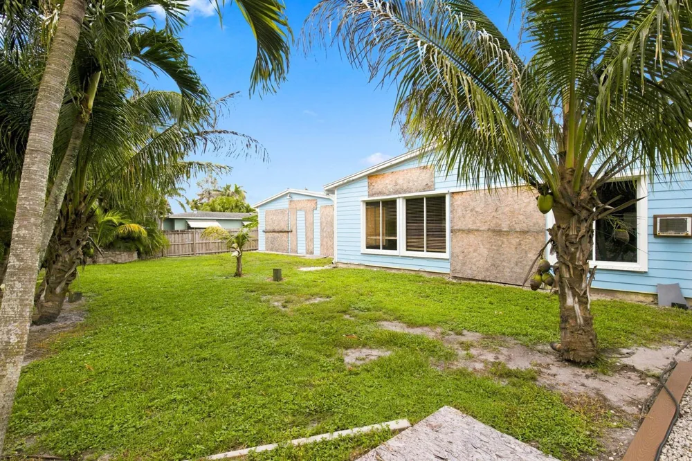 26 SW Cabana Point Circle Stuart, FL 34994