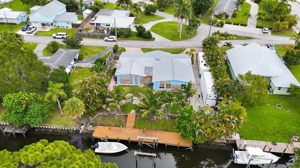 26 SW Cabana Point Circle Stuart, FL 34994