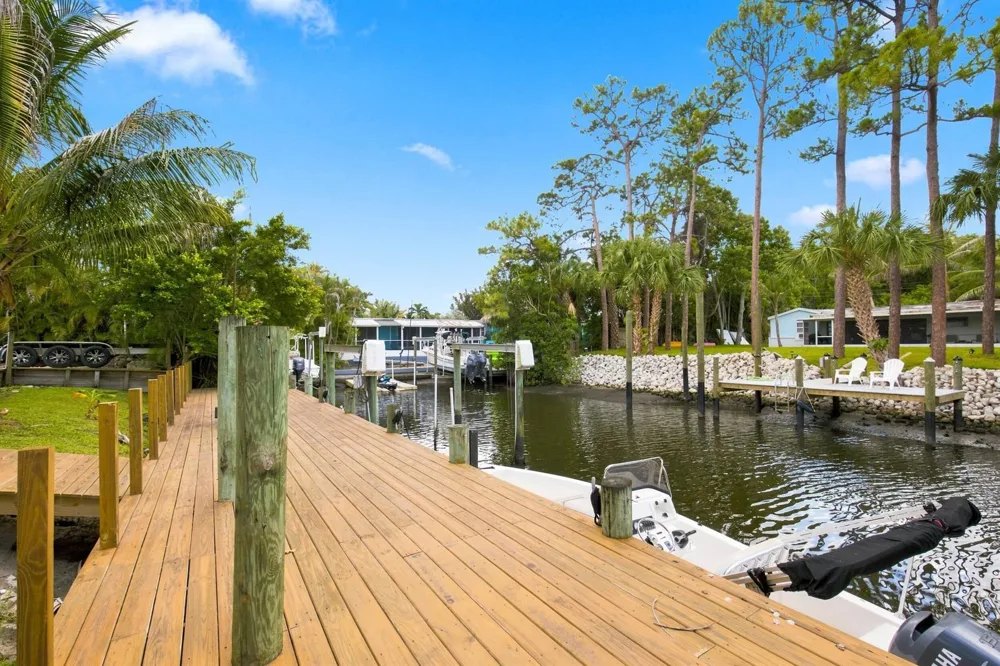 26 SW Cabana Point Circle Stuart, FL 34994