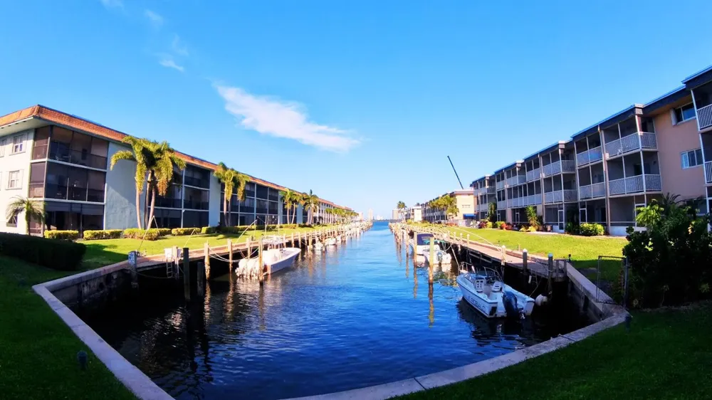 236 CASTLEWOOD DRIVE #202 North Palm Beach, FL 33408