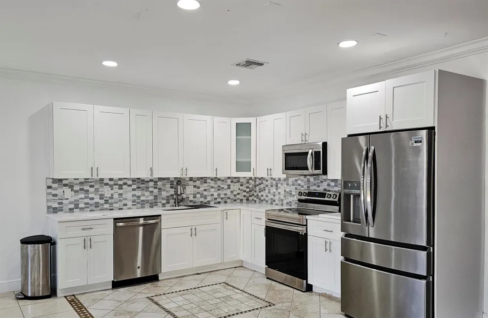 213 TALIA CIRCLE Palm Springs, FL 33461