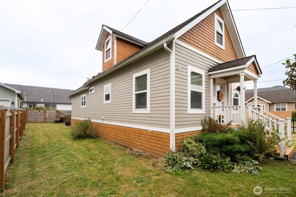 305 W 6th Street Aberdeen, WA 98520