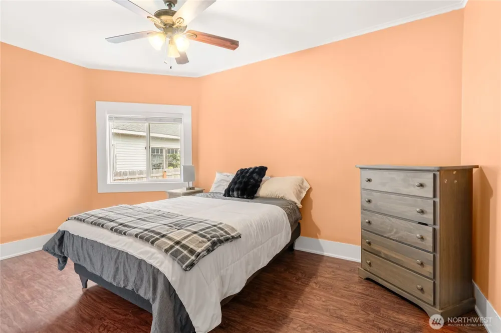 305 W 6th Street Aberdeen, WA 98520