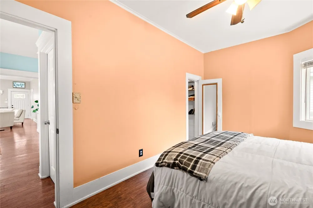 305 W 6th Street Aberdeen, WA 98520